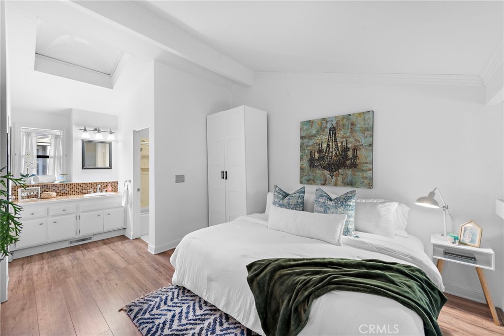 4900 E Chapman Avenue 93