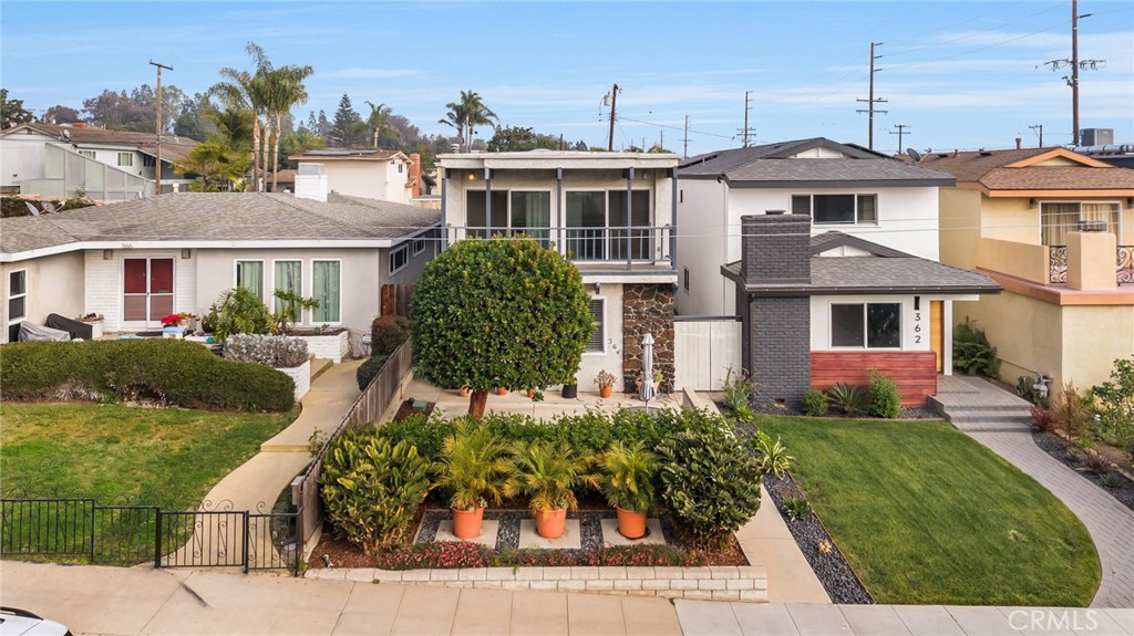 364 Ultimo Avenue