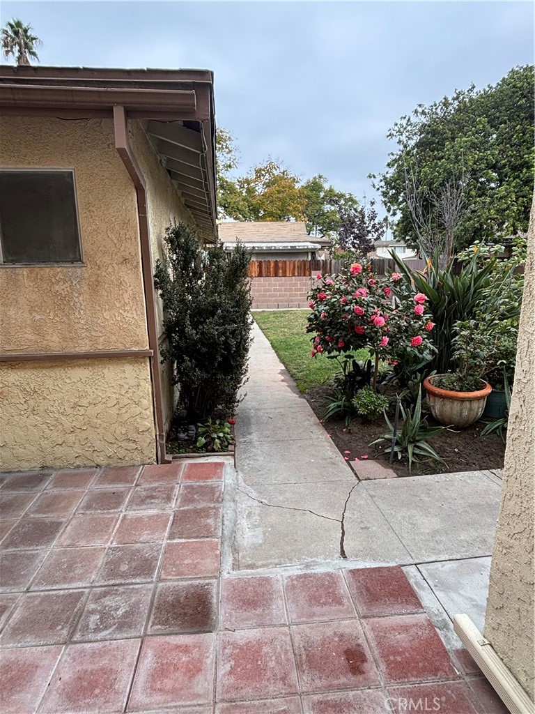 3420 Canoga