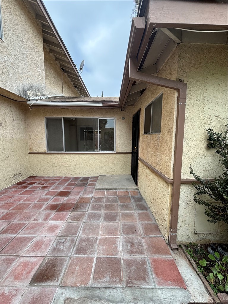 3420 Canoga