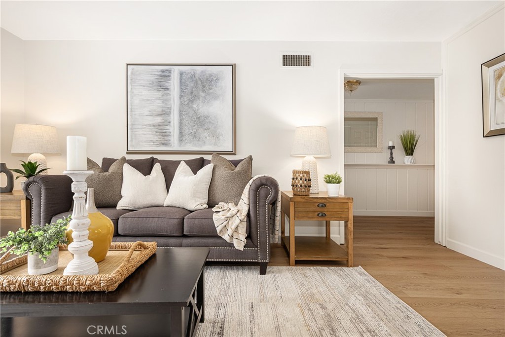 1028 E Mardell Avenue