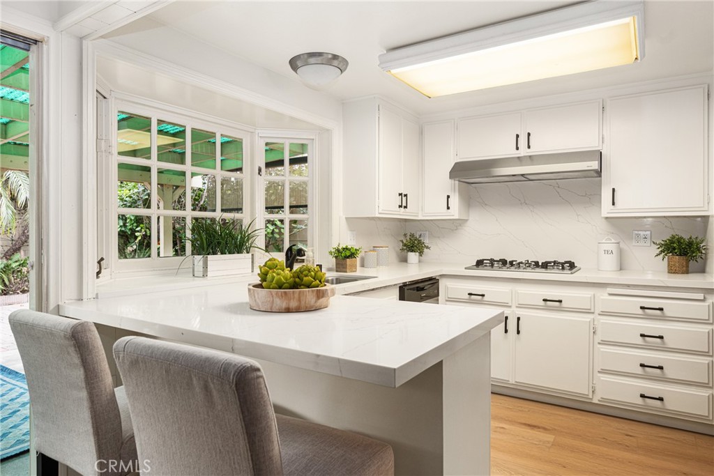 1028 E Mardell Avenue