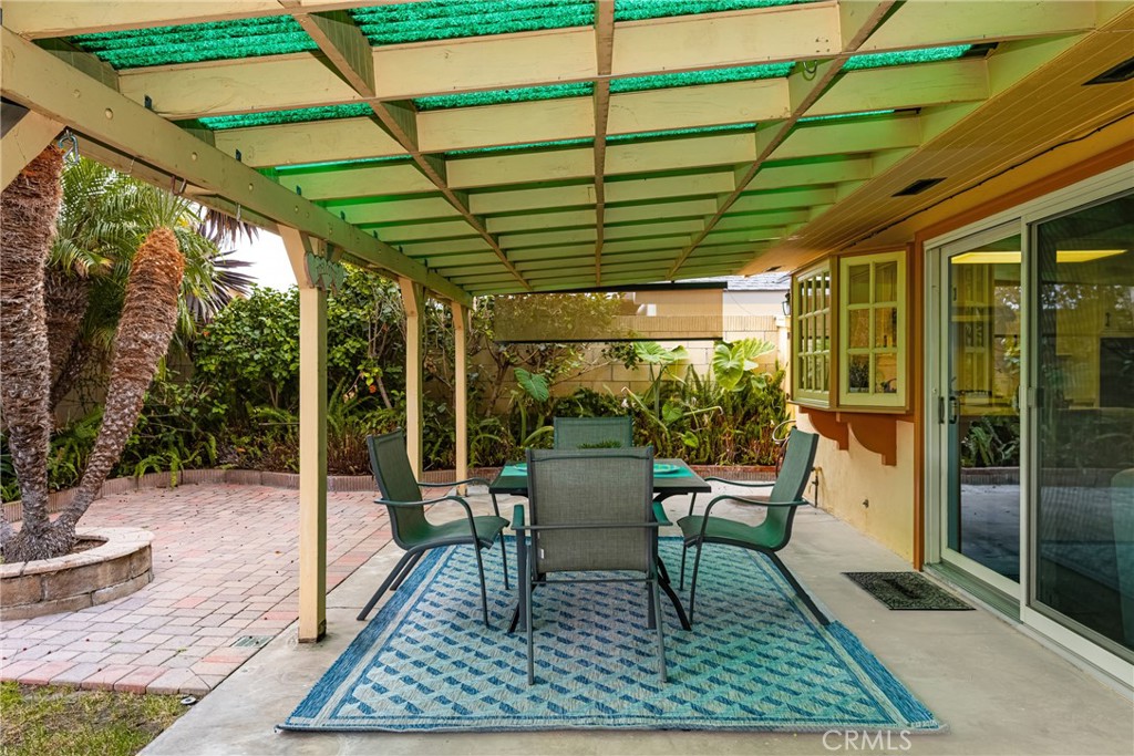 1028 E Mardell Avenue