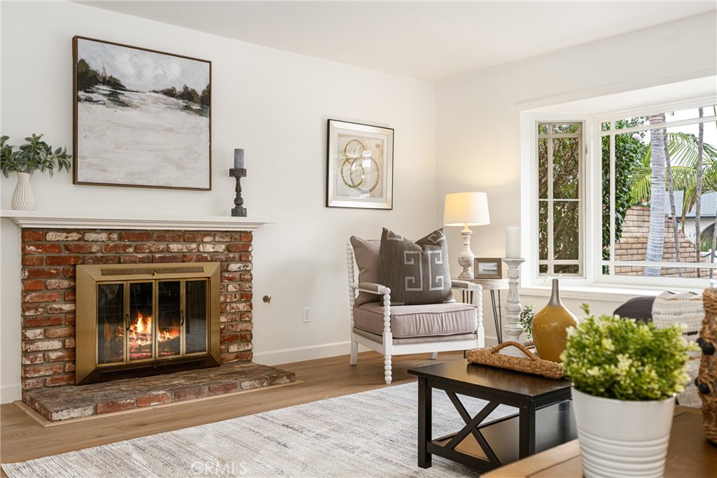 1028 E Mardell Avenue