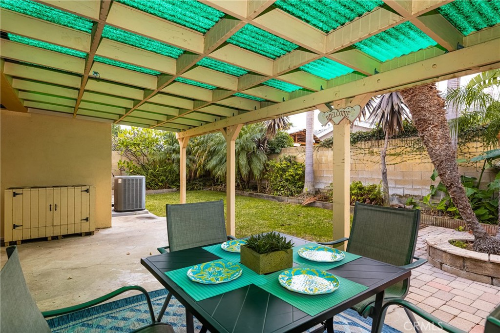 1028 E Mardell Avenue