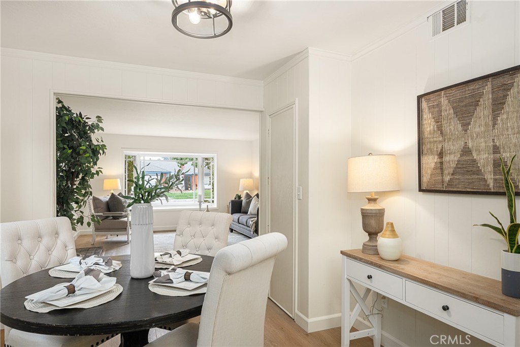 1028 E Mardell Avenue