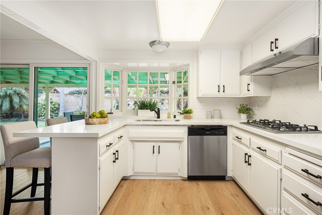 1028 E Mardell Avenue