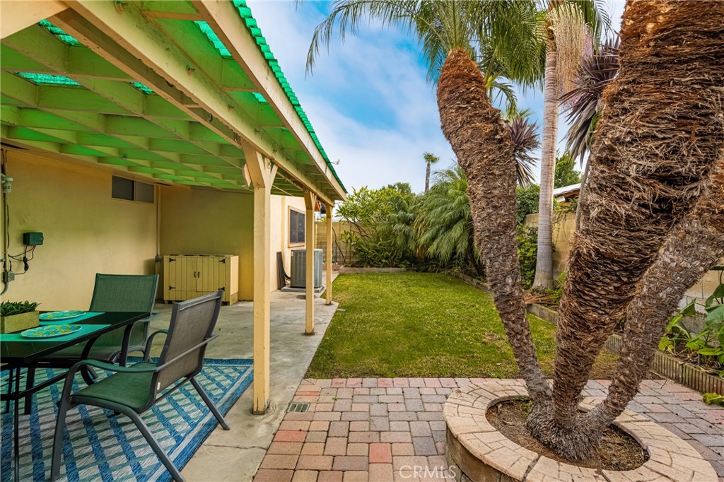 1028 E Mardell Avenue