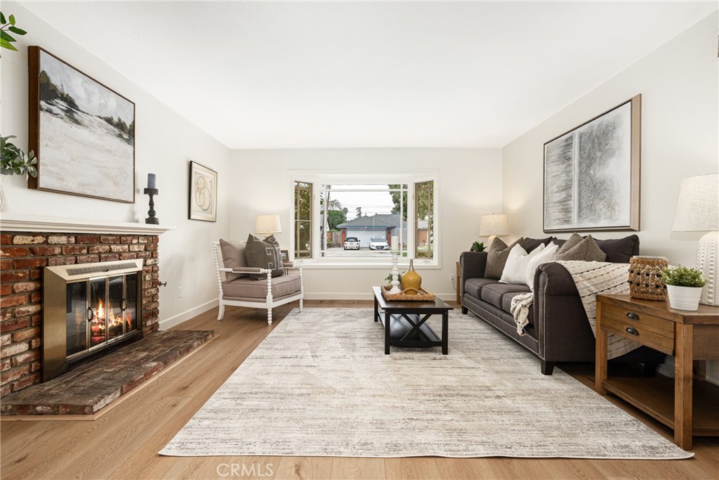 1028 E Mardell Avenue