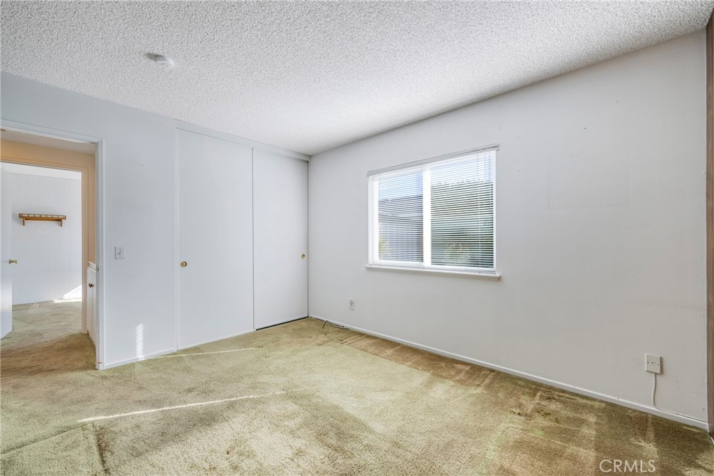 1756 N Holbrook Street