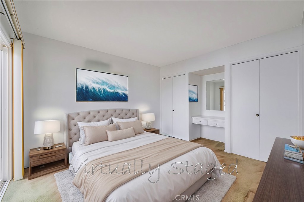 1756 N Holbrook Street