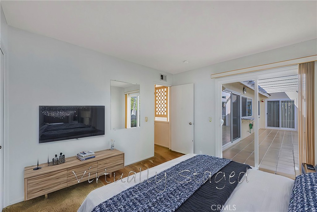 1756 N Holbrook Street