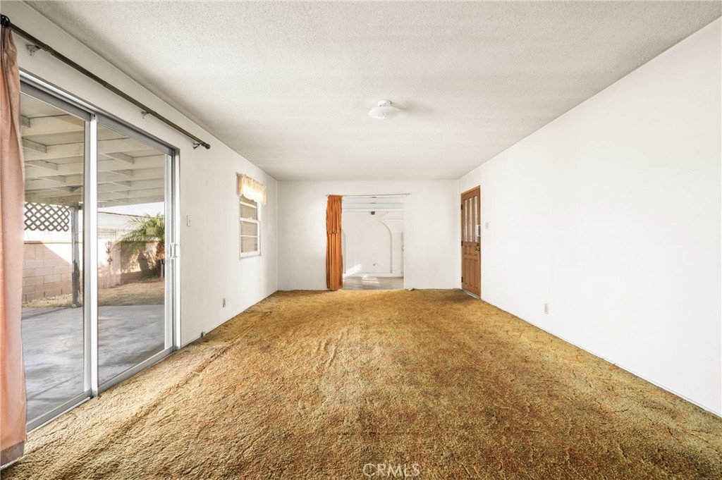 6623 Pioneer Boulevard