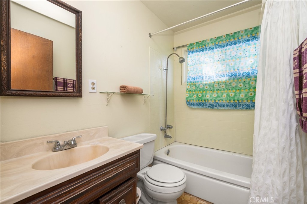 6623 Pioneer Boulevard