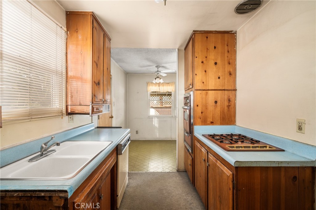 6623 Pioneer Boulevard