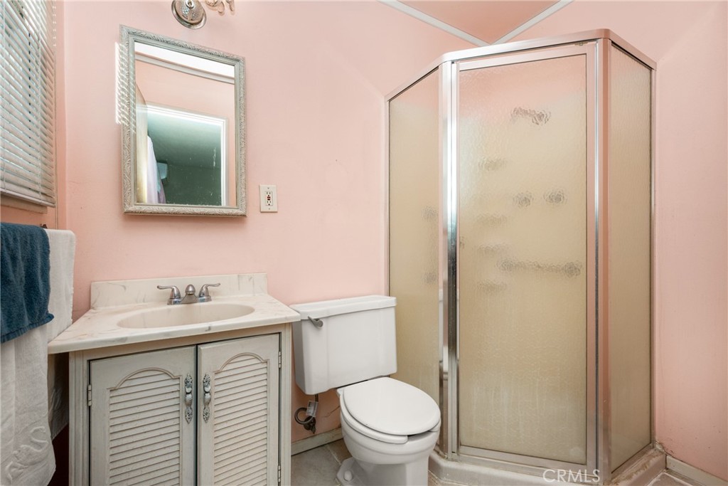 6623 Pioneer Boulevard