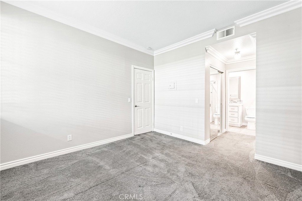 20301 Bluffside Circle 304