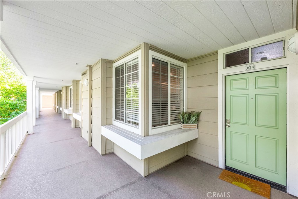 20301 Bluffside Circle 304