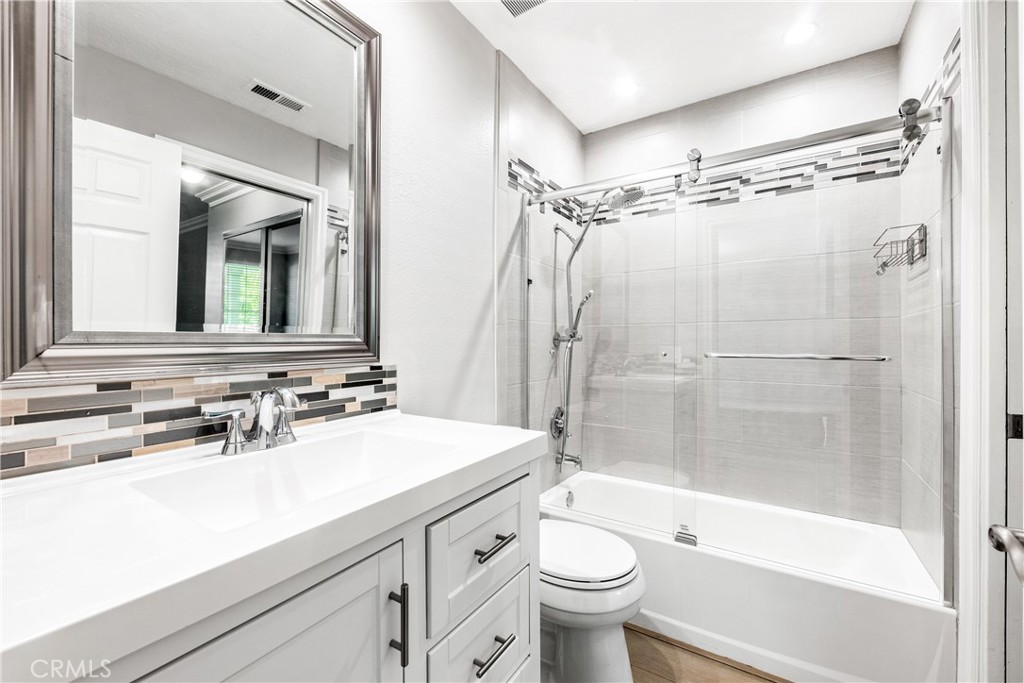 20301 Bluffside Circle 304