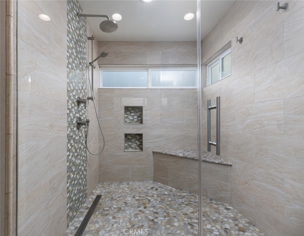 5707 E Mountain Avenue