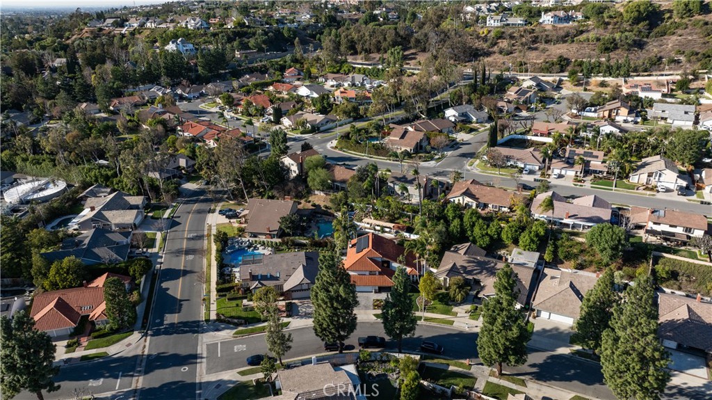 5707 E Mountain Avenue