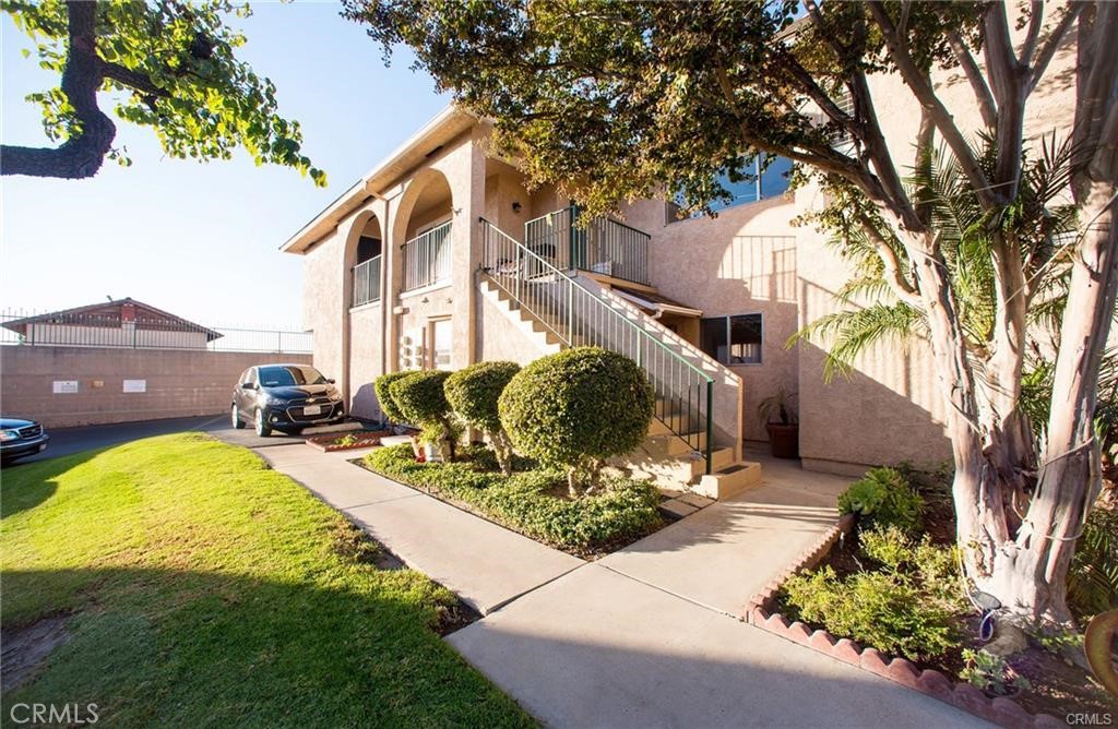 961 Las Lomas Drive 63