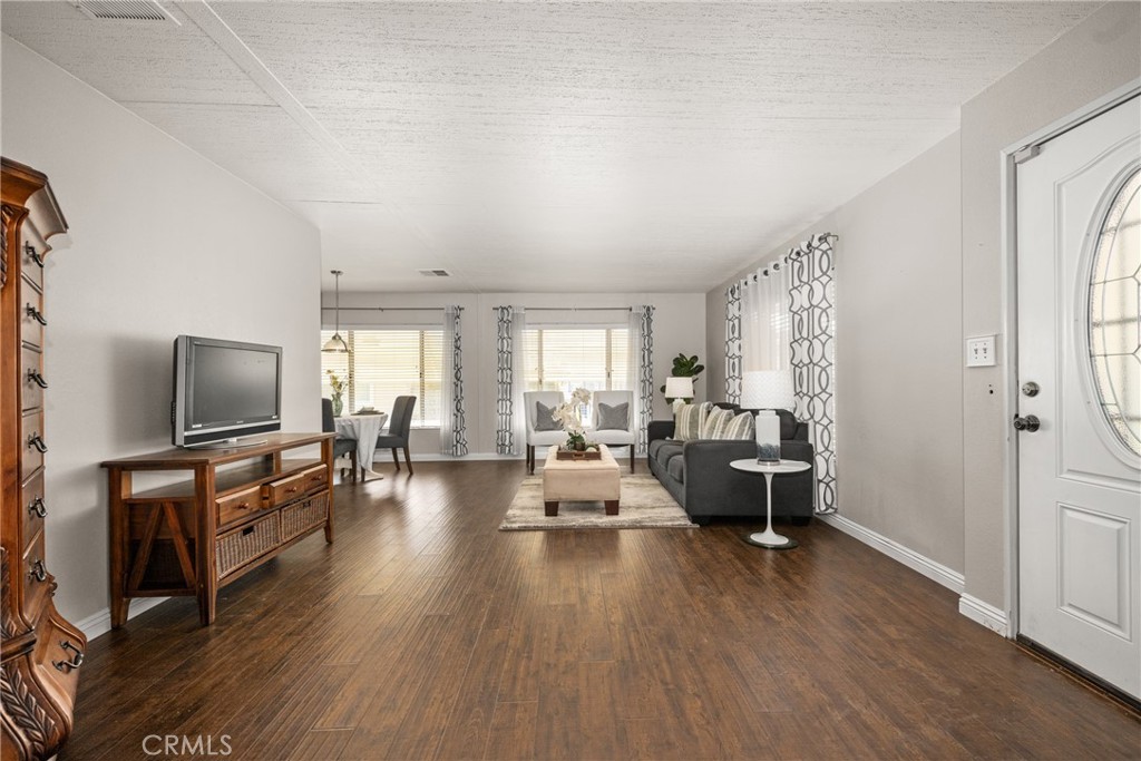 16742 Lake Forest Lane