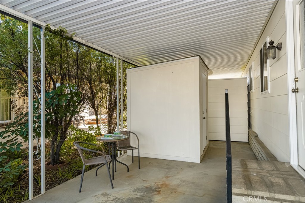 16742 Lake Forest Lane