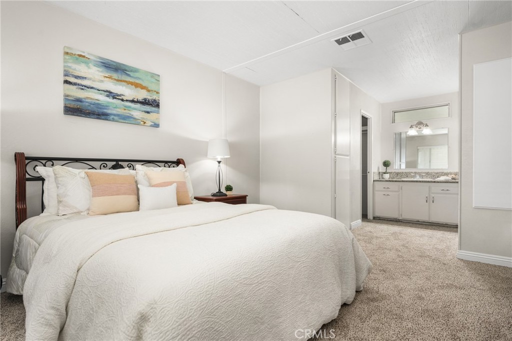 16742 Lake Forest Lane