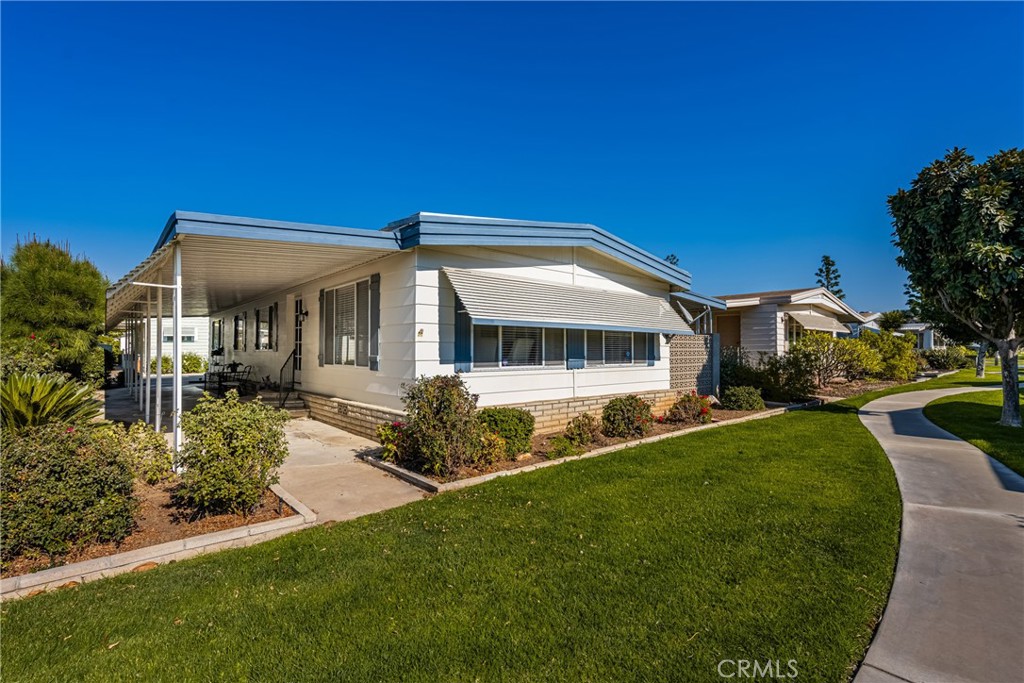16742 Lake Forest Lane