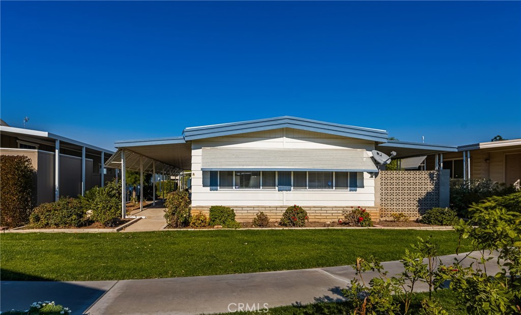 16742 Lake Forest Lane