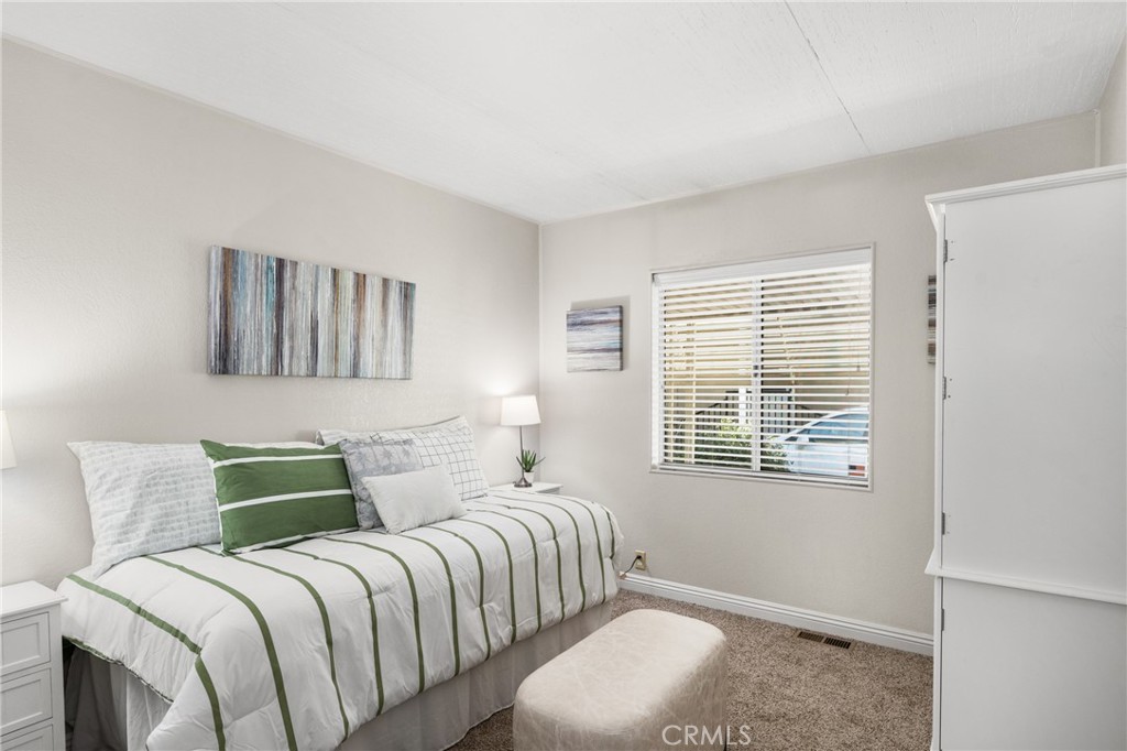 16742 Lake Forest Lane