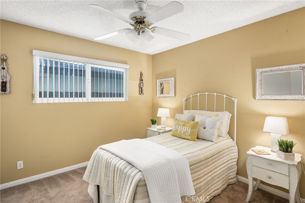 1917 W Las Palmas Circle