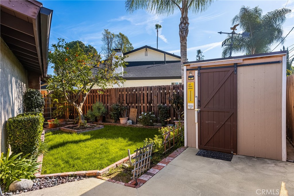 1917 W Las Palmas Circle