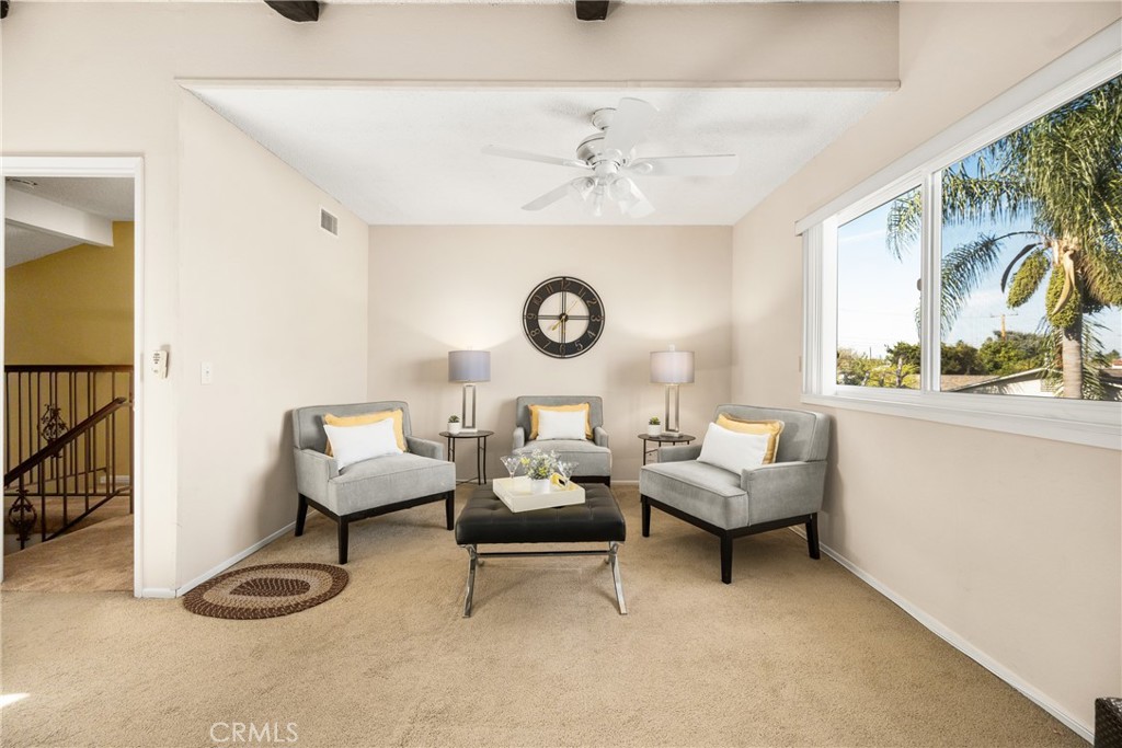 1917 W Las Palmas Circle