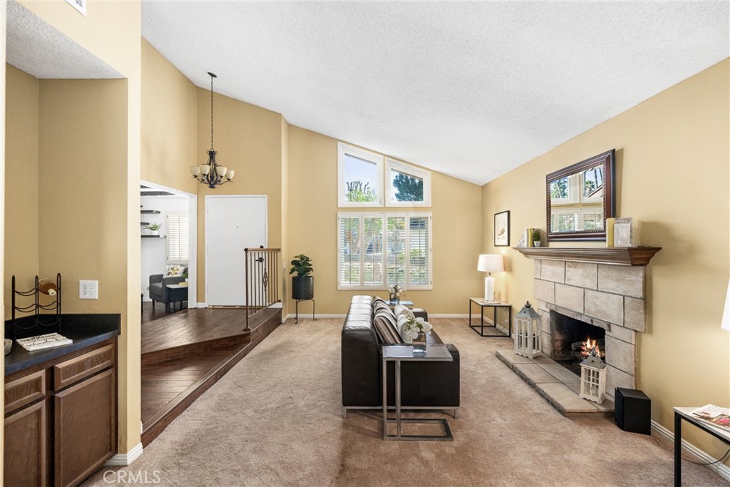 1917 W Las Palmas Circle