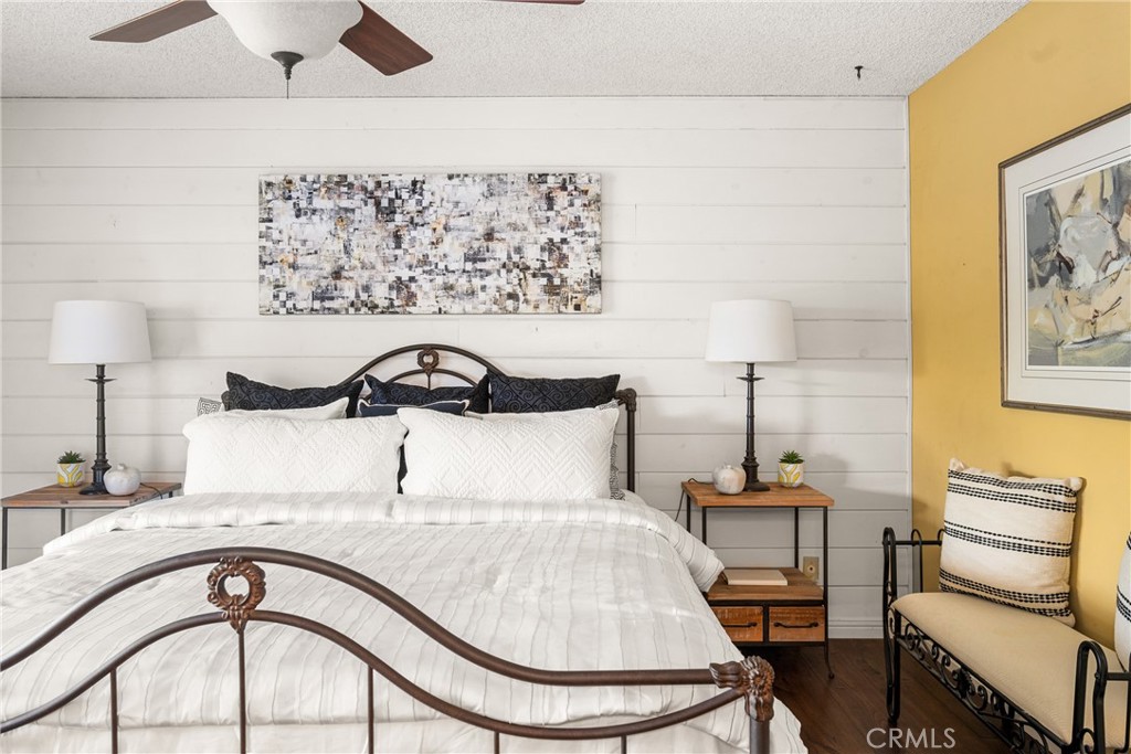 1917 W Las Palmas Circle