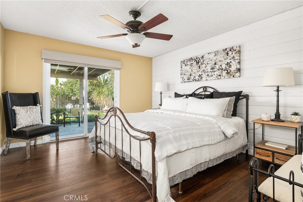 1917 W Las Palmas Circle