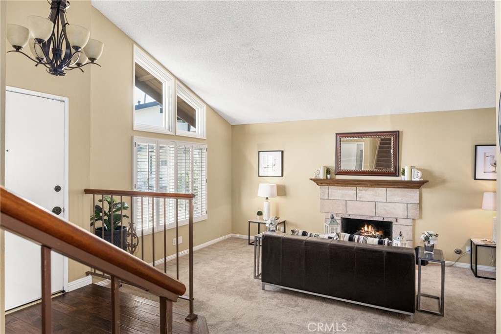 1917 W Las Palmas Circle