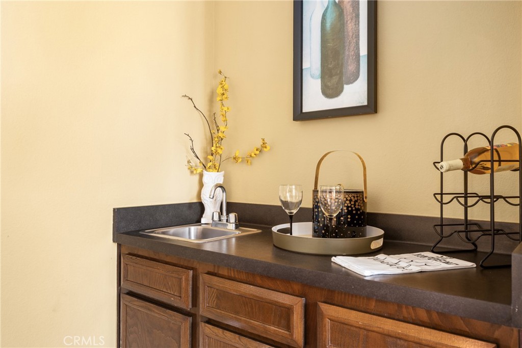 1917 W Las Palmas Circle