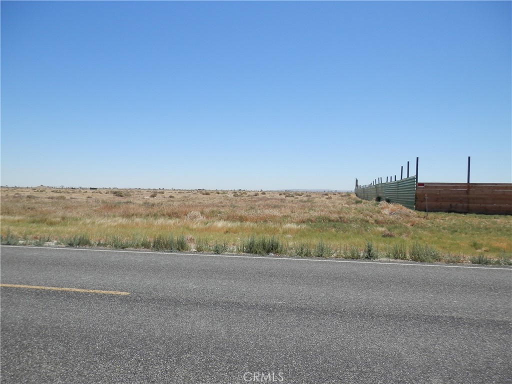 0 A Ave F-4 + Challenger Way