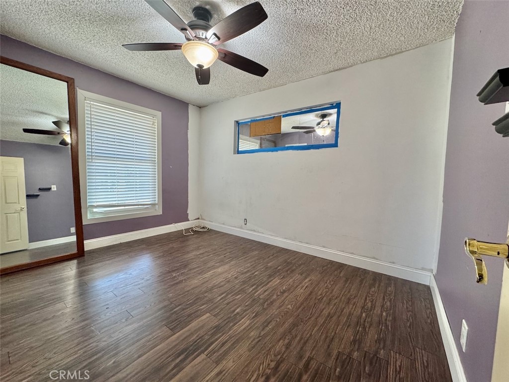 1232 N Minteer Street