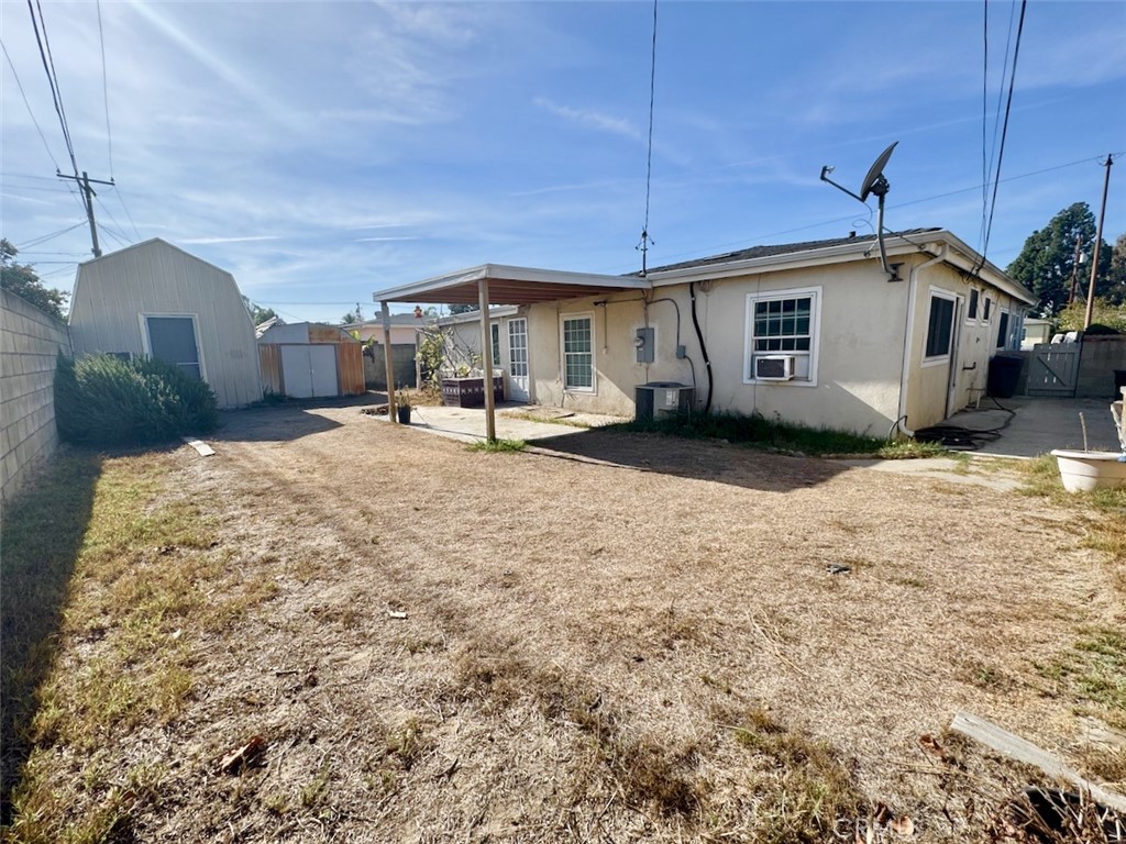 1232 N Minteer Street