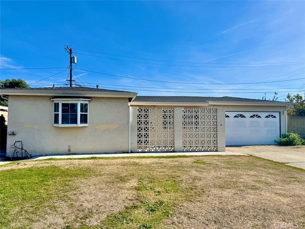 1232 N Minteer Street