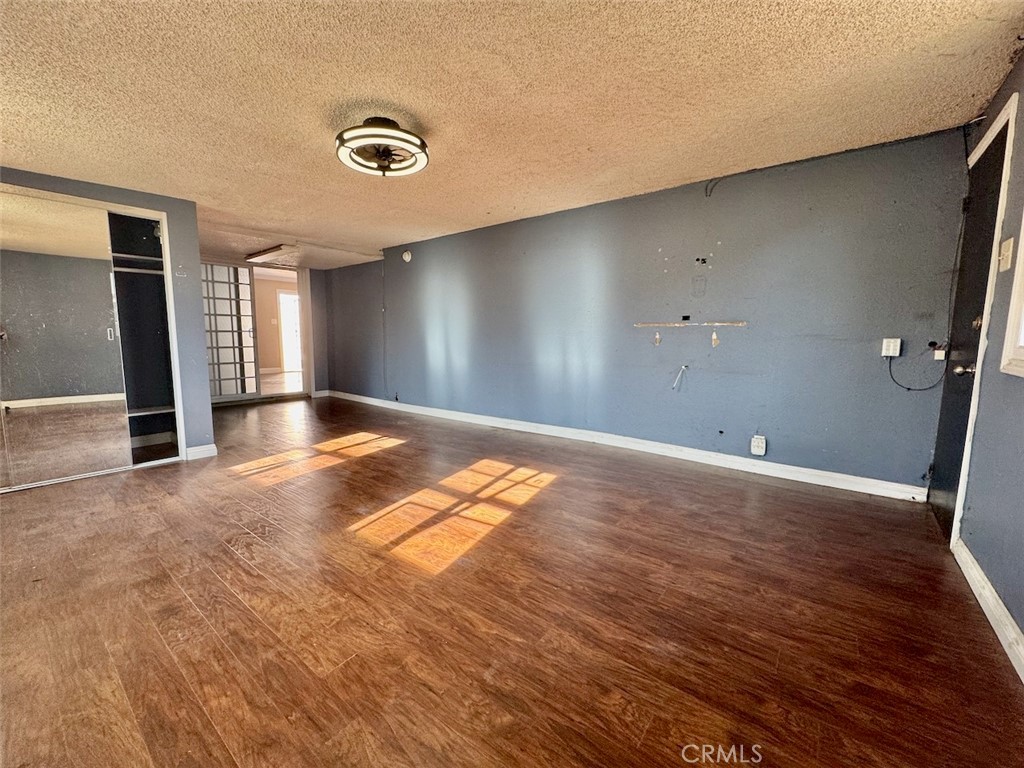 1232 N Minteer Street