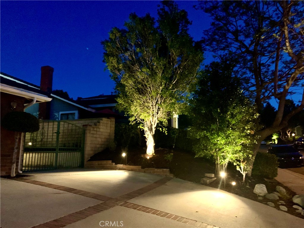 6648 E Leafwood Drive