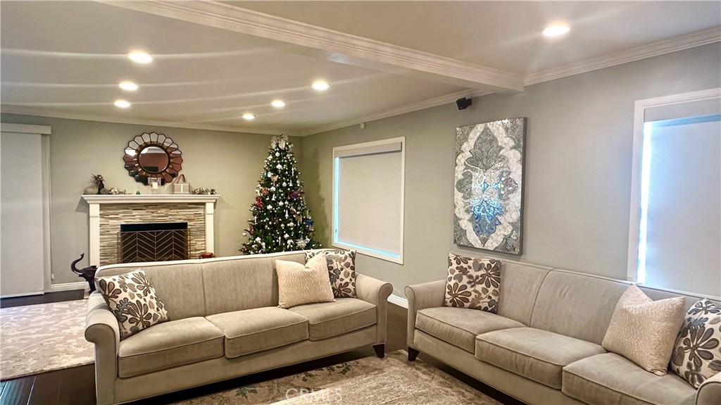 6648 E Leafwood Drive