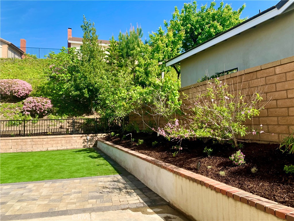 6648 E Leafwood Drive