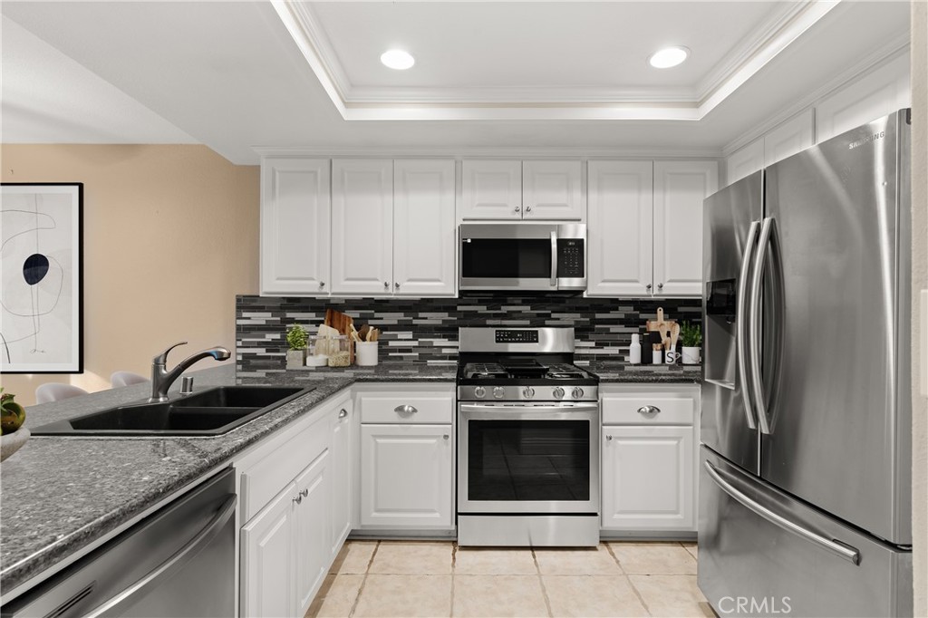 3405 Meadow Brook 35