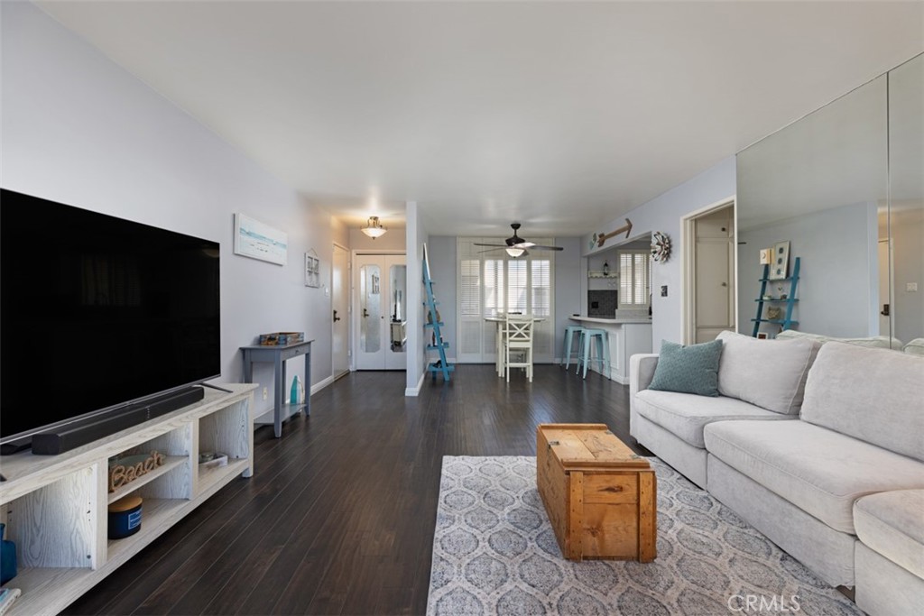 2121 E 1st Street 303
